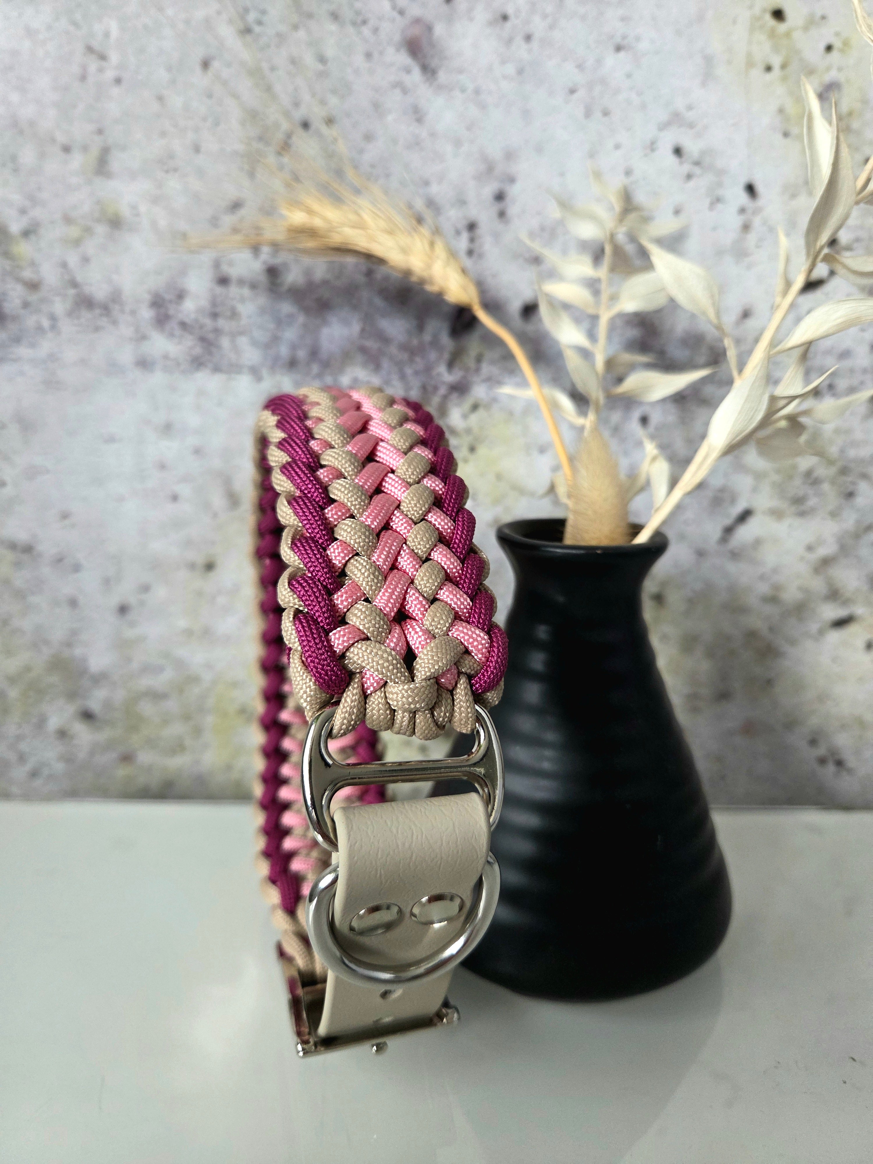 Dusky Rosebite | Honey Bee