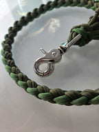 Autoanschnallgurt für Hunde aus Paracord | Zweifach gerade Ausrichtung