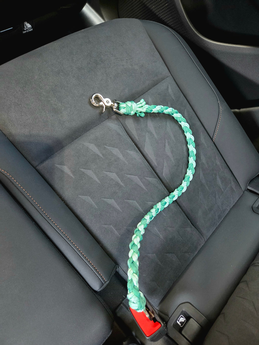 Autoanschnallgurt für Hunde aus Paracord | Klassisches Design