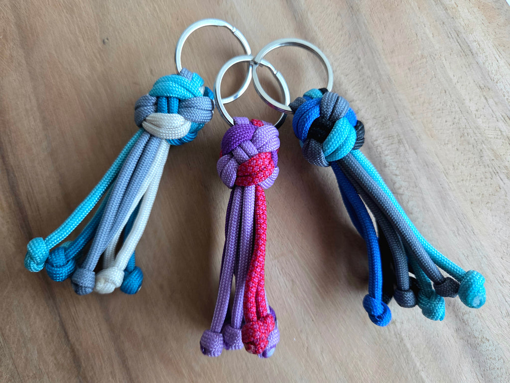 Paracord Schlüsselanhänger Diamantknoten